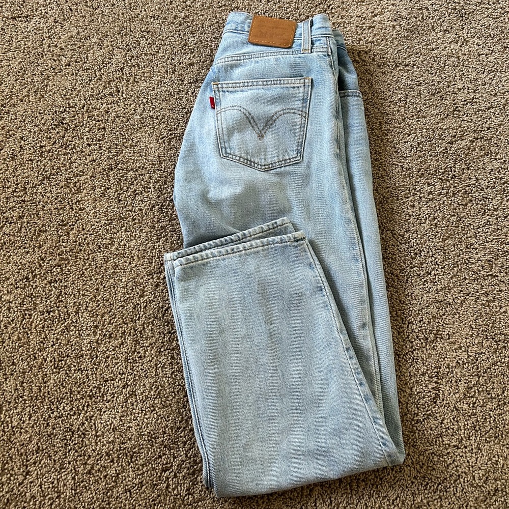 Levi’s dad jeans